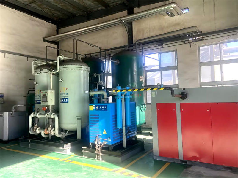 Succesfuld levering af den permanente magnetvariabel frekvens luftkompressorprojekt af en stor kemisk virksomhed i det nordvestlige Kina. BAE-110FC+ Twin Screw Air Compressor hjælper industrien med at opgradere til høj effektivitet og energibesparelse